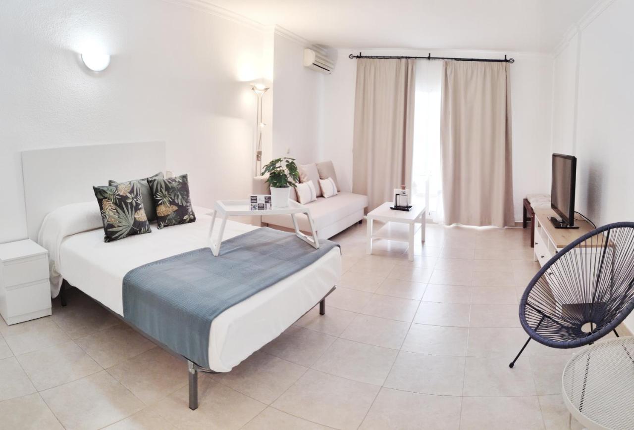 Benalbeach Casa Kito Relax 1ª Linea De Playa Benalmádena Dış mekan fotoğraf